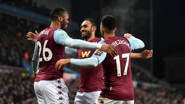 科斯塔库塔：库普梅纳斯踢后卫失误太多，位置提前有利于进攻（科斯塔库塔：库普梅纳斯打后卫失误频繁，前移更能激活进攻）