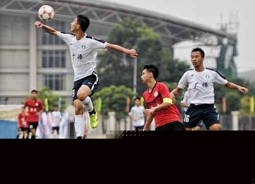 意甲半场：霍伊伦破门，那不勒斯1-0尤文（意甲上半场：霍伊伦破门，那不勒斯暂以1-0领先尤文）