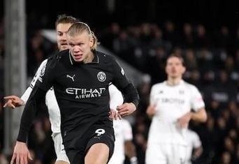 莱奥：我和囧叔经常交流，不仅聊足球，也聊生活中的方方面面（莱奥：我和囧叔沟通频繁，聊球也聊生活）