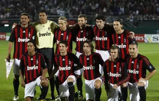 足坛共17位亿欧先生：英超西甲各7人 德甲2人法甲1人 意甲0人（足坛17位“亿欧先生”分布：英超、西甲各7人，德甲2人，法甲1人，意甲0人）