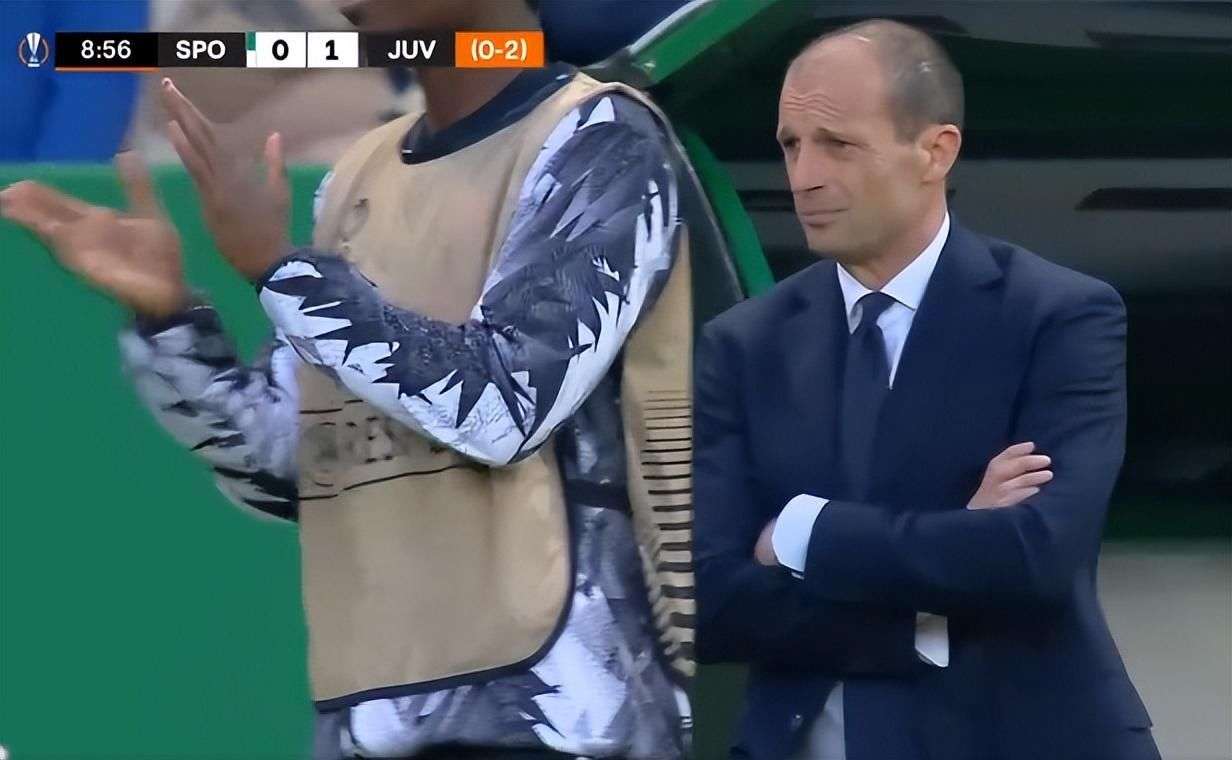 每体：为纪念重返诺坎普，巴萨在对阵毕包时会身着特别版球衣（每体：庆祝重返诺坎普，巴萨战毕尔巴鄂将披纪念版球衣）