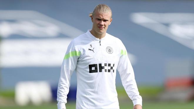 上海男篮三分雨淹没对手（上海男篮外线火力全开，击溃对手）