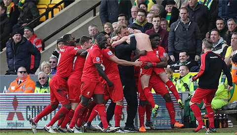 早报：推开门重逢再相拥？（早报：开门相见，是否还能相拥？）