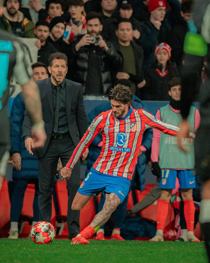 内马尔火线复出传射建功，带领桑托斯3-0赢下保级关键战（内马尔急速归队传射闪耀，率桑托斯3-0拿下保级生死战）