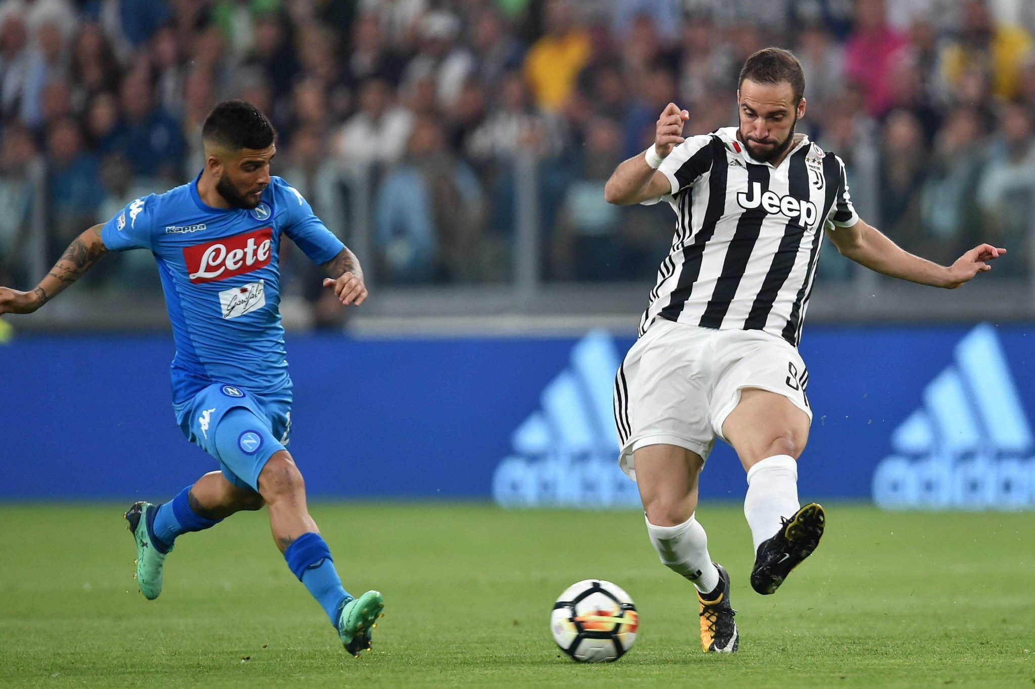 欧冠战报：马杜埃凯双响，马丁内利破门，阿森纳3-0布鲁日（欧冠综述：马杜埃凯梅开二度，马丁内利建功，阿森纳3-0完胜布鲁日）